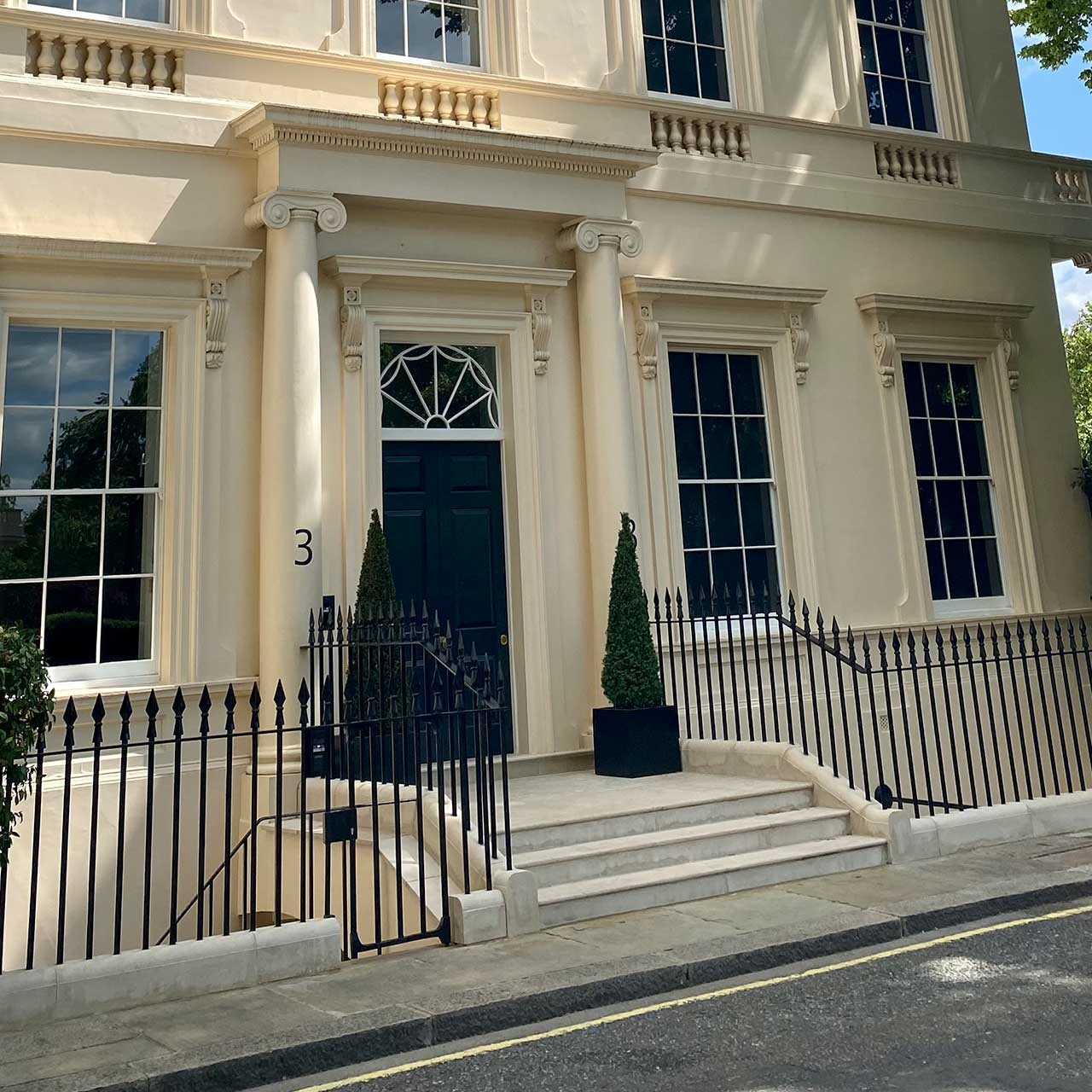 3 Carlton Gardens, London